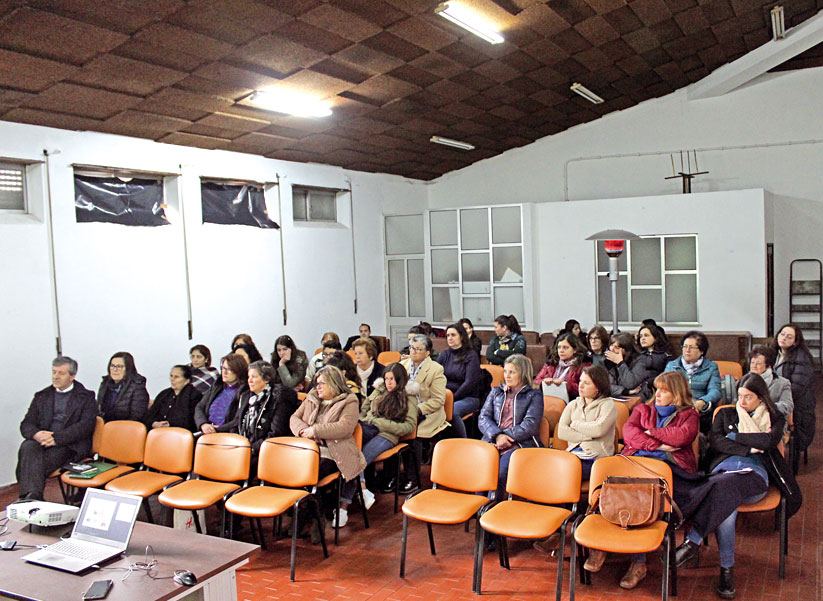 Encontro arciprestal de formação de catequistas em Alvite Diocese de