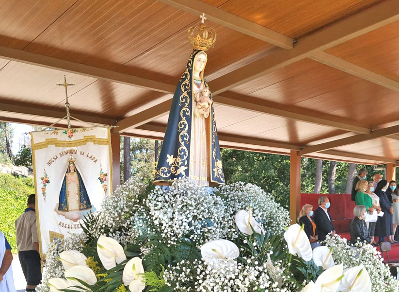 Santuário de Nossa Senhora da Lapa Peregrinação do 3 º Domingo de