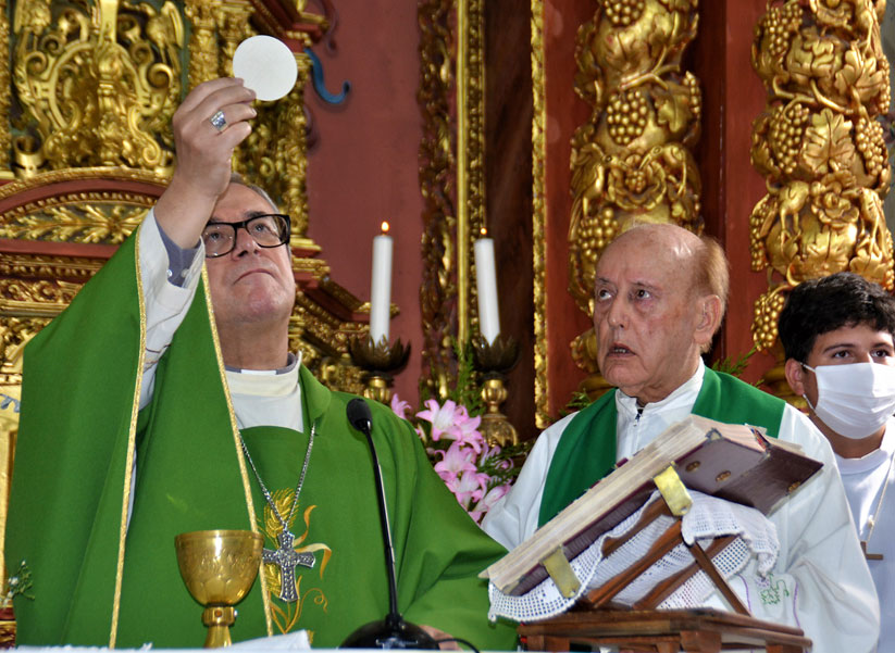 Homenagem ao Pe. Ildo na paróquia de Arcos - Diocese de Lamego