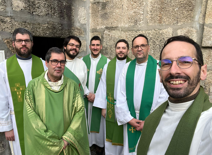 Encontro de Padres novos em Oliveira do Douro